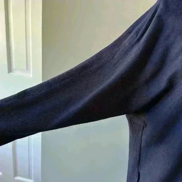 lulu B navy blue sweater size XL - Picture 5 of 7